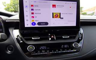 TOYOTA&nbsp;COROLLA&nbsp; HYBRID