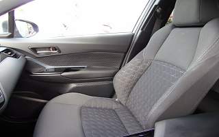 TOYOTA&nbsp;C-HR&nbsp; HYBRID
