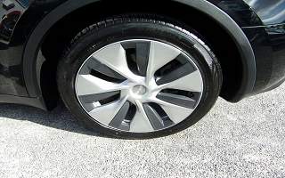 TESLA&nbsp; MODEL Y&nbsp;MODEL Y STANDARD