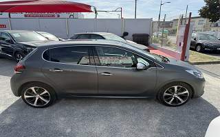 PEUGEOT&nbsp;208&nbsp; 5P
