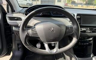 PEUGEOT&nbsp;208&nbsp; 5P