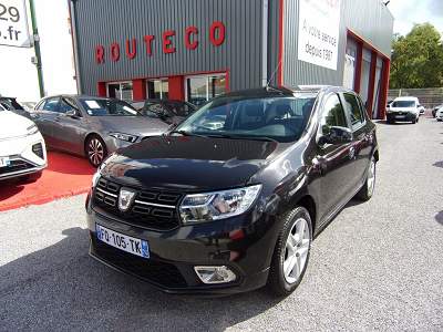 DACIA -  - 4CV - ESSENCE