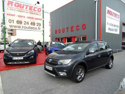 DACIA - SANDERO TCE 100 BVM - 5CV - ESSENCE