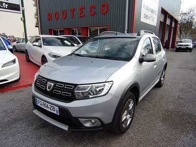 DACIA - SANDERO TCE 90 - 5CV - ESSENCE