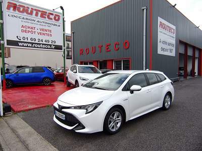 TOYOTA -  SPORTS TOURING - 4CV - HYBRIDE