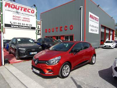 RENAULT -  V - 5CV - ESSENCE